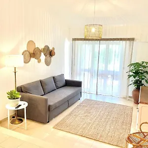 Detailed - In Vilamoura's Heart Vilamoura